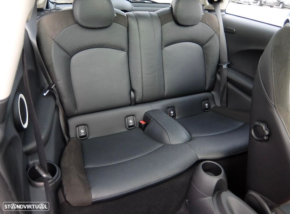 MINI 3 Portas Cooper D - 12