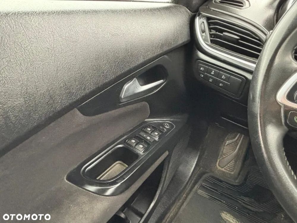 Fiat Tipo Kombi 1.6 MultiJet Lounge - 10