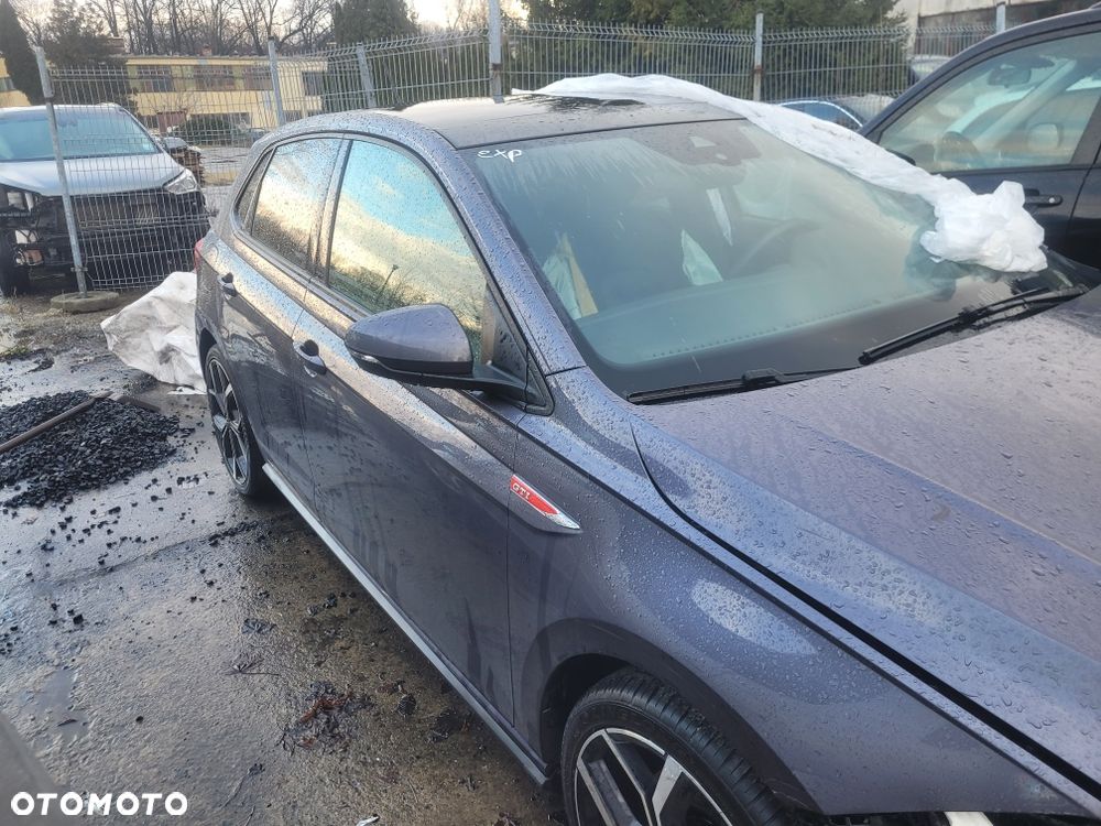 Volkswagen Polo - 4