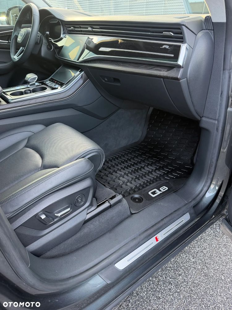 Audi Q8 55 TFSI mHEV Quattro Tiptronic - 25