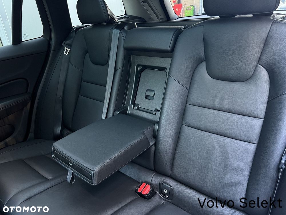 Volvo V60 Cross Country - 15