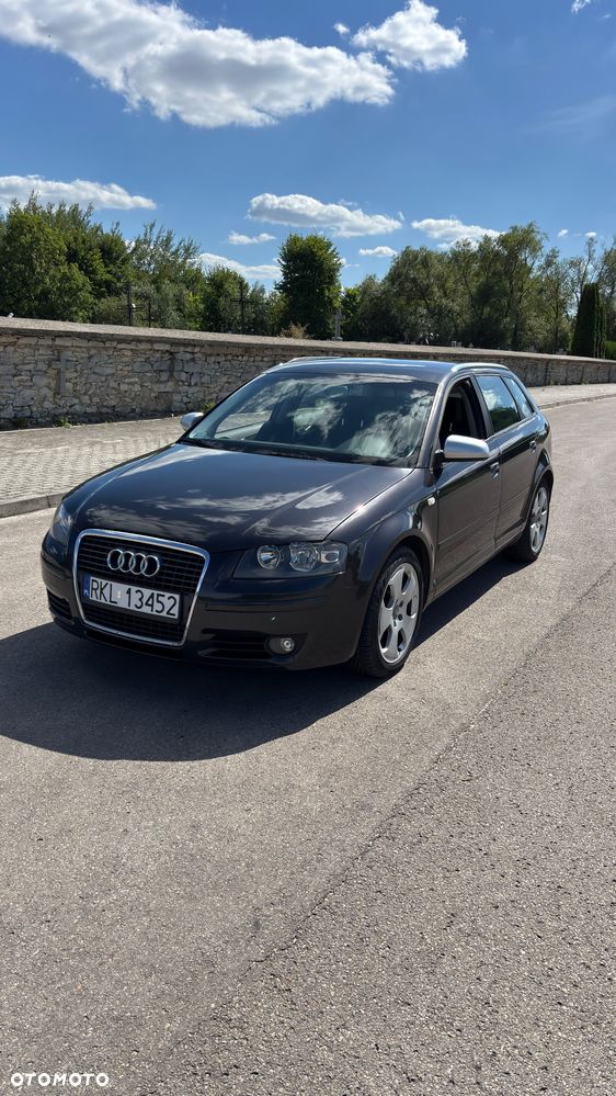Audi A3 Sportback 2.0 TDI Ambiente - 2