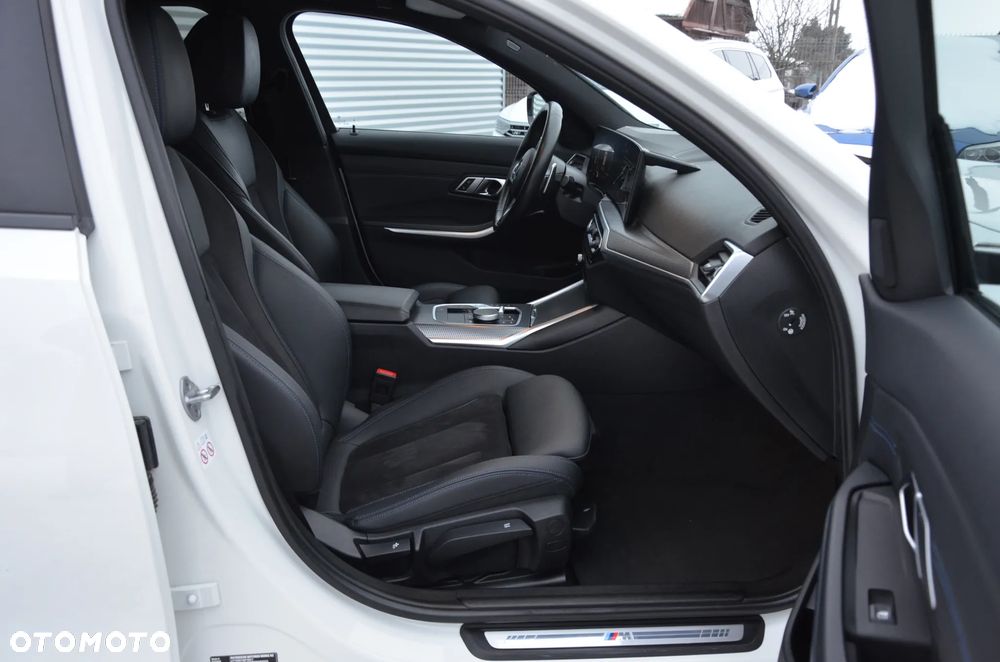 BMW Seria 3 330e xDrive M Sport sport - 20