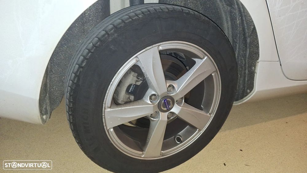 Volvo V40 D2 Momentum - 8