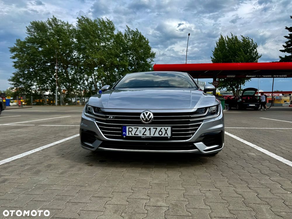 Volkswagen Arteon 2.0 TSI R-Line DSG - 2