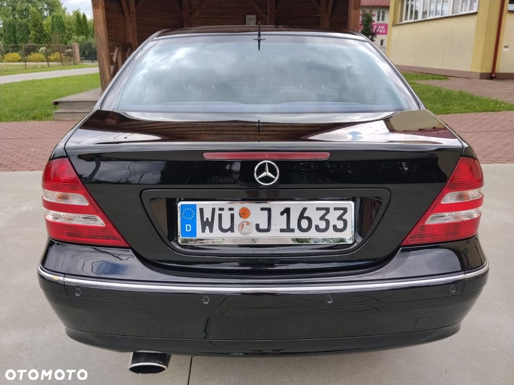 Mercedes-Benz Klasa C 180 Kompressor Automatik Avantgarde Sport Edition - 8