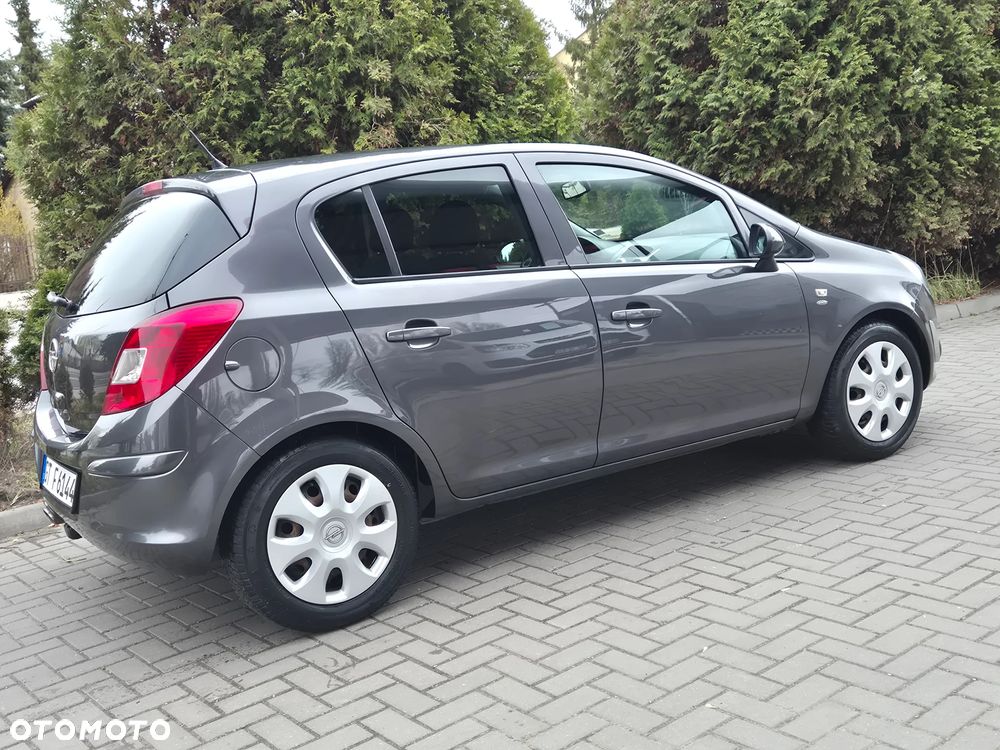Opel Corsa 1.4 16V Satellite - 14