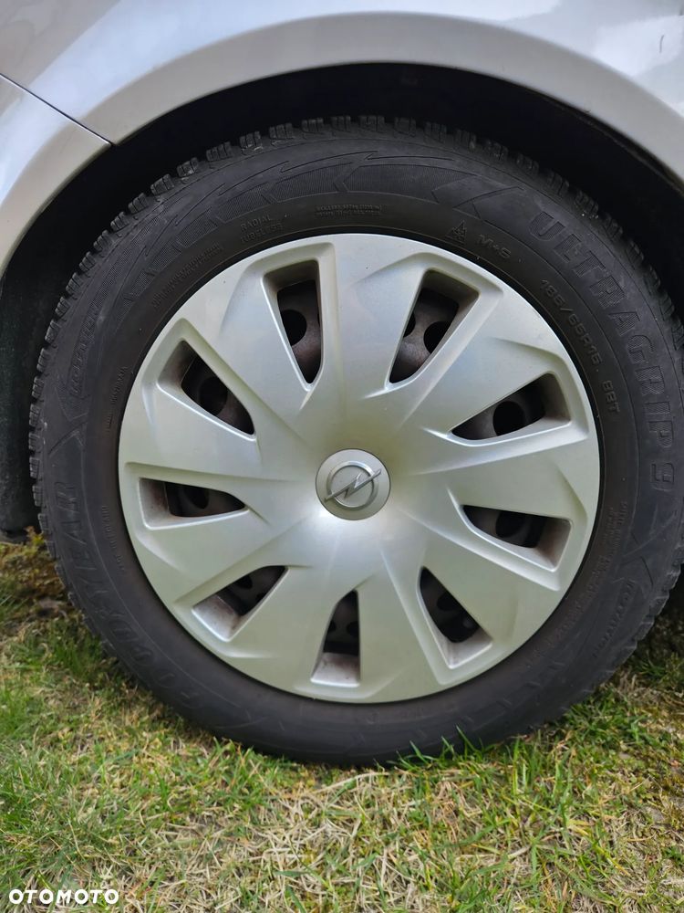 Opel Corsa 1.2 16V Enjoy - 11