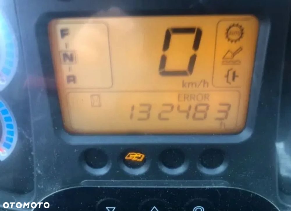 Hitachi ZW 310 - 17