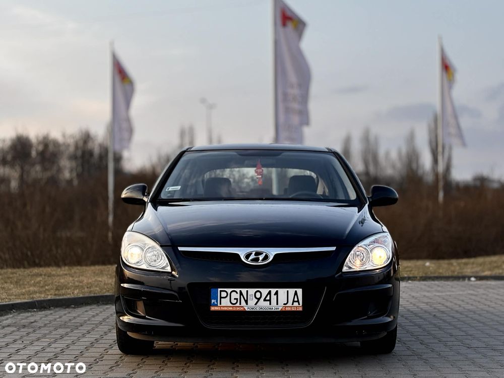 Hyundai i30 1.4 Base + - 4