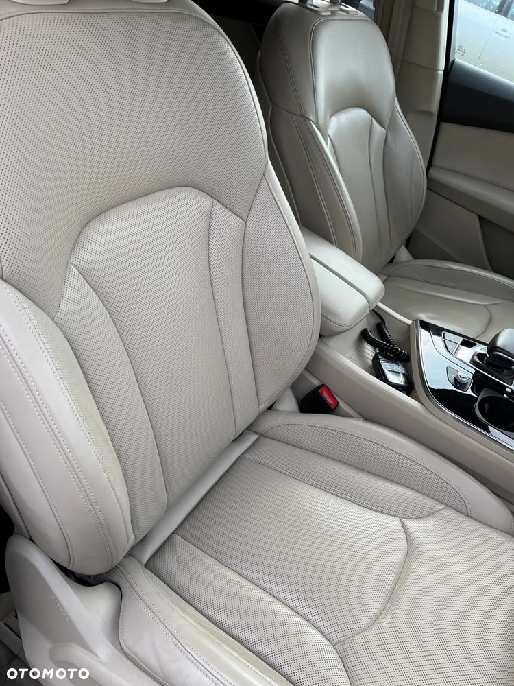 Audi Q7 - 28