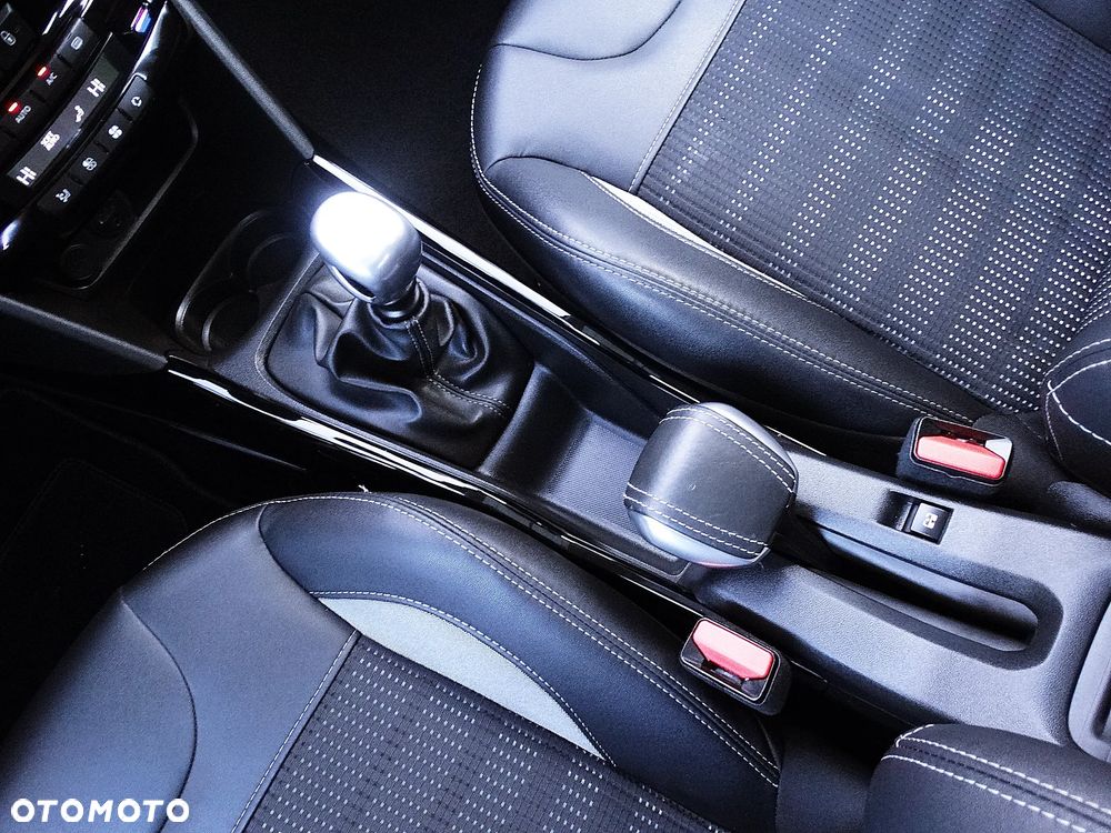 Peugeot 2008 BlueHDi FAP 120 STOP & START Business-Line - 27