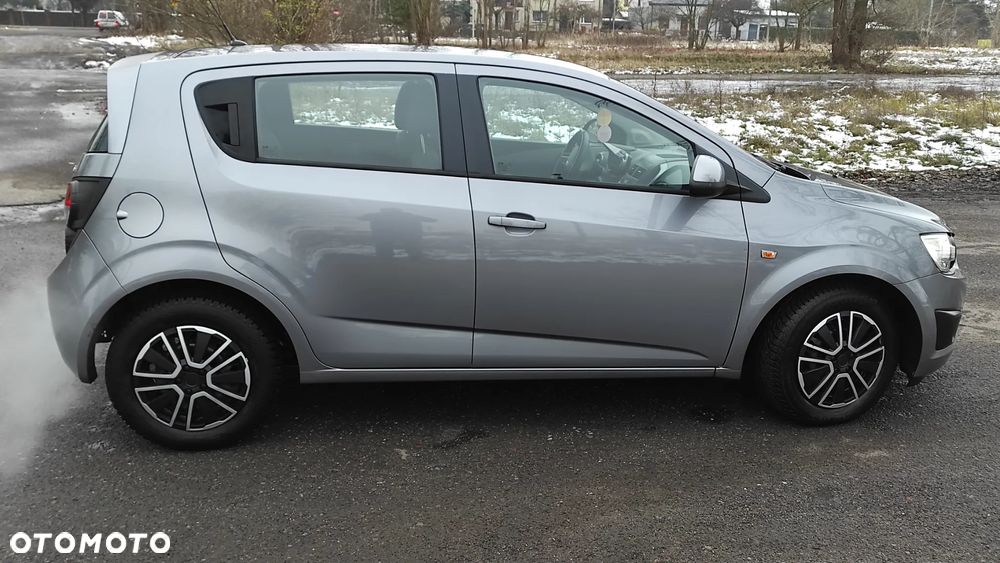 Chevrolet Aveo - 7