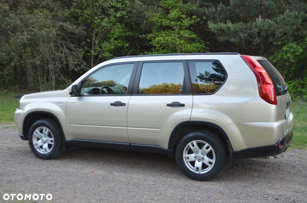 Nissan X-Trail 2.0 SE - 8