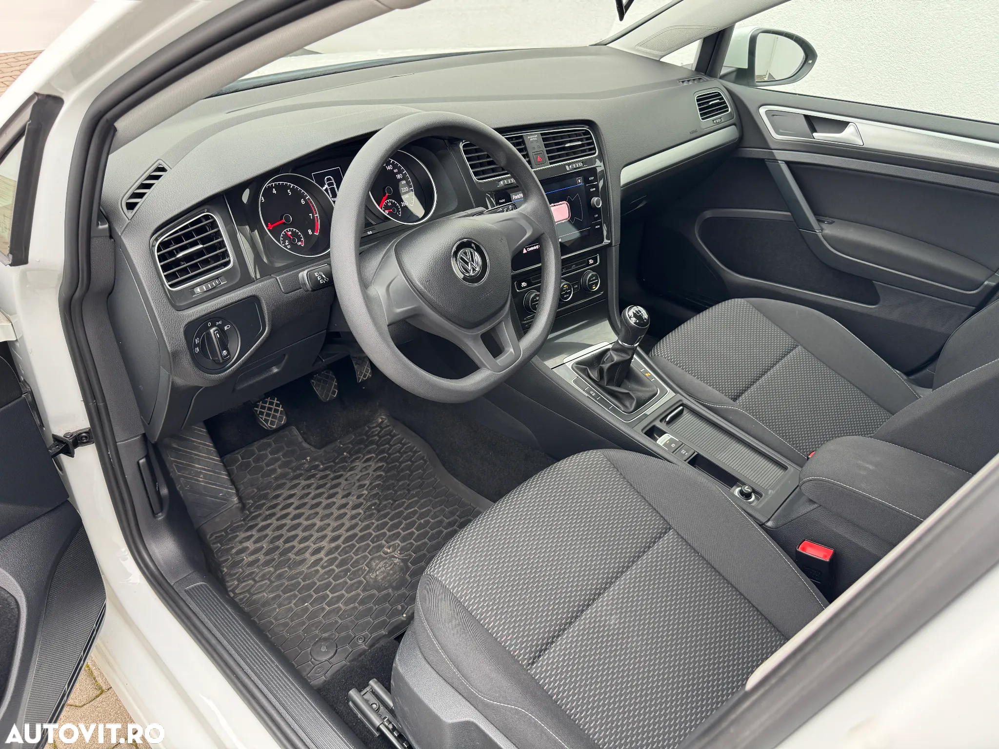 Volkswagen Golf 1.5 TSI Comfortline - 16