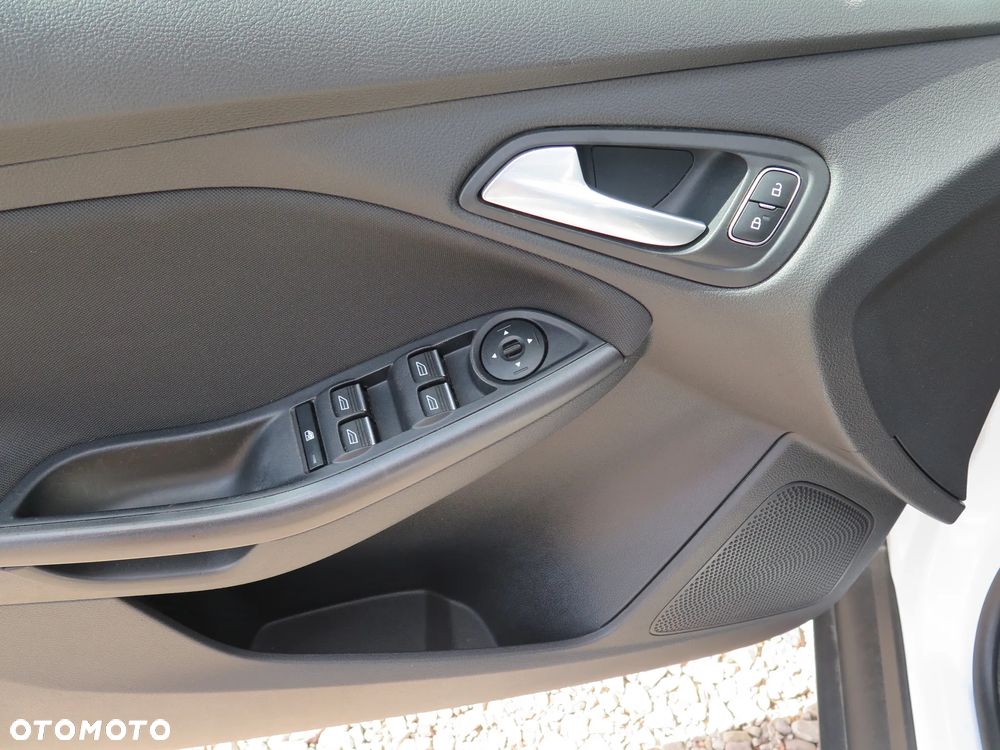 Ford Focus - 15