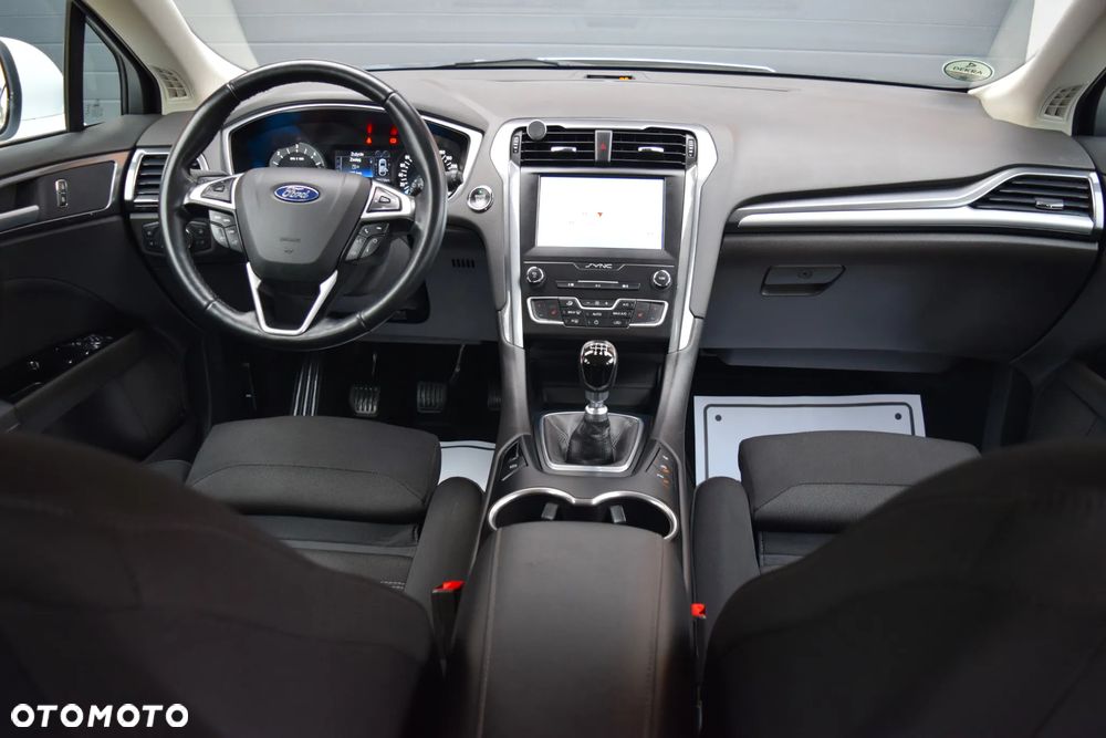 Ford Mondeo SW 2.0 TDCi Titanium - 35