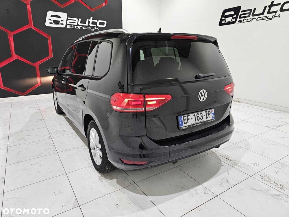 Volkswagen Touran - 6