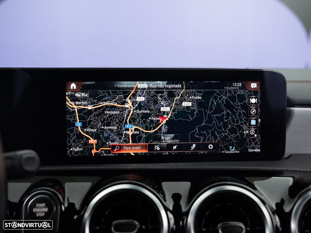 Mercedes-Benz CLA 250 e AMG Line - 26