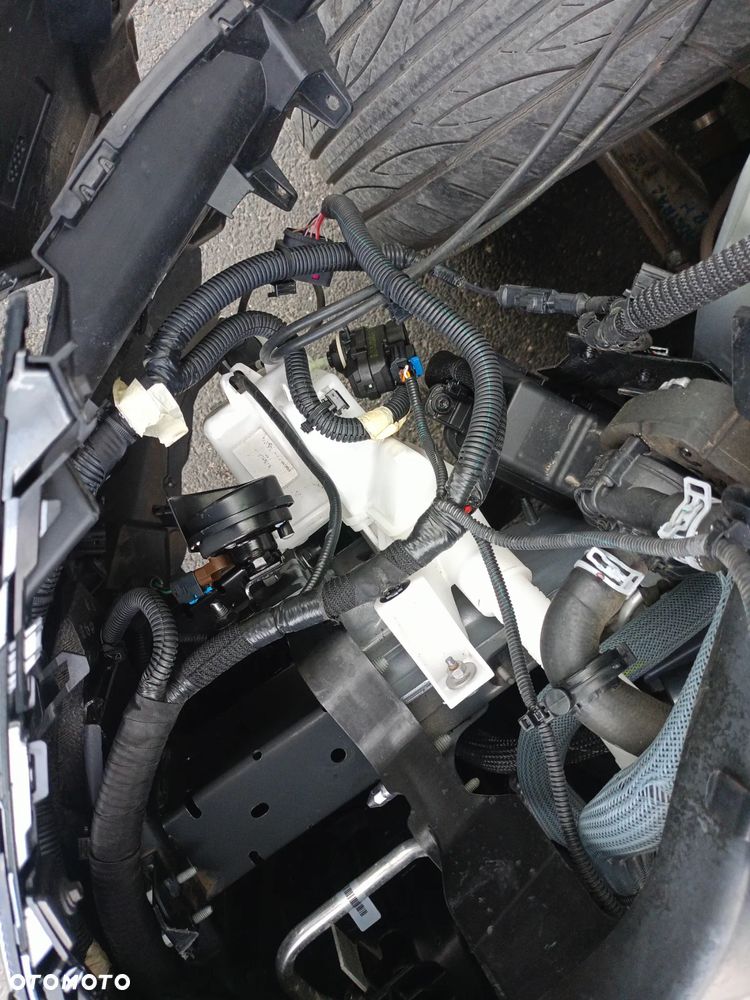 Renault Austral E-Tech Full 200 Iconic - 9