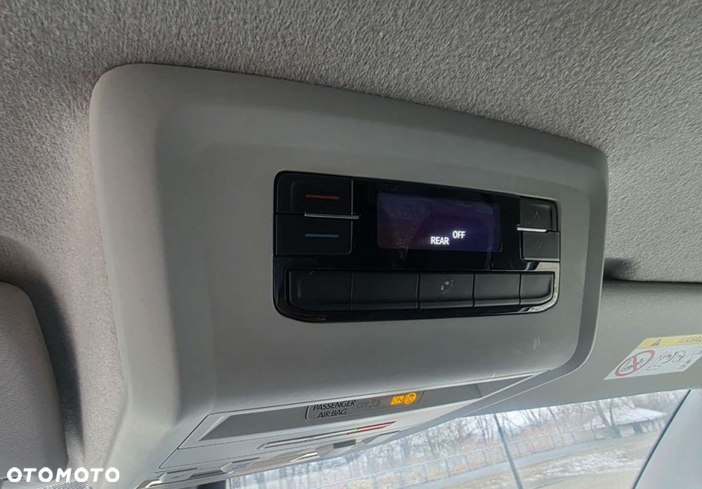 Volkswagen Transporter - 22