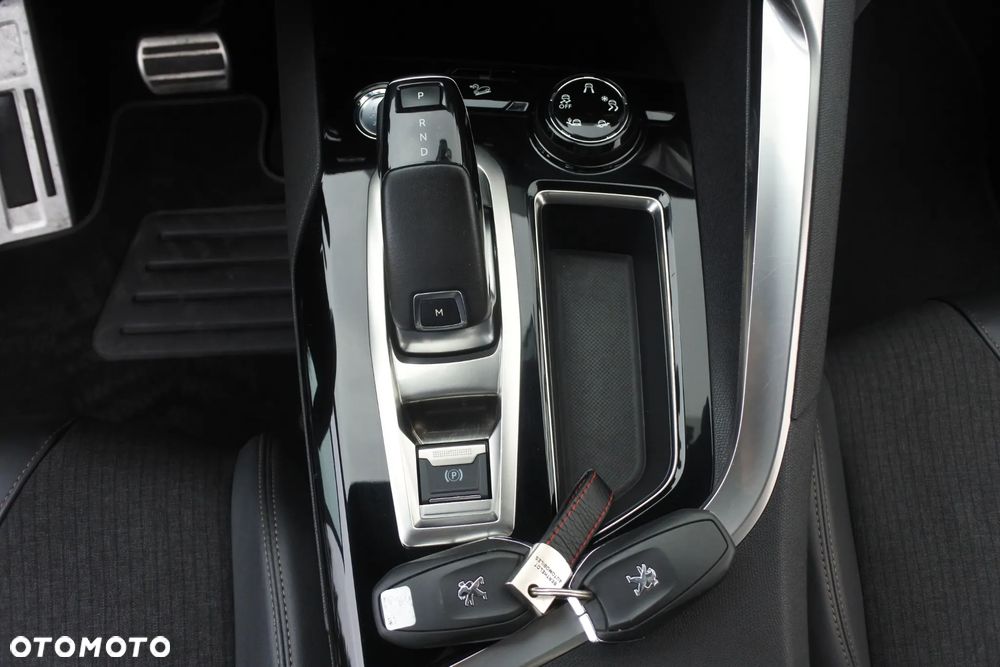 Peugeot 5008 BlueHDi 180 EAT6 GT - 16