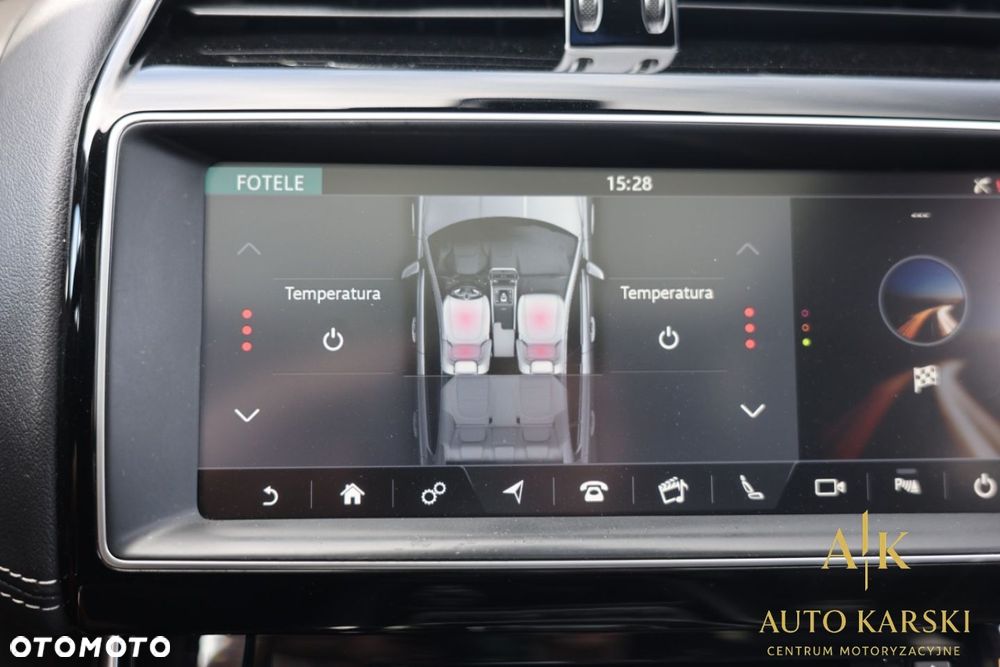 Jaguar XE - 25