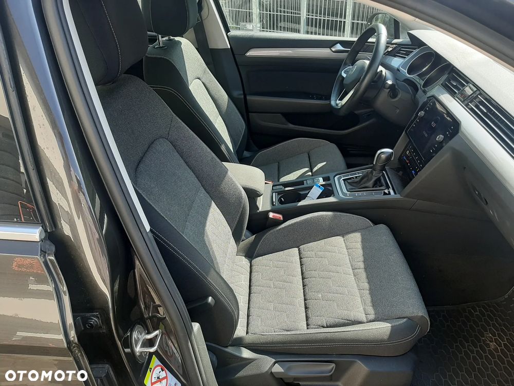 Volkswagen Passat 2.0 TDI EVO Business DSG - 25