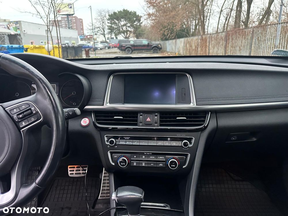 Kia Optima 1.7 CRDI XL DCT - 8