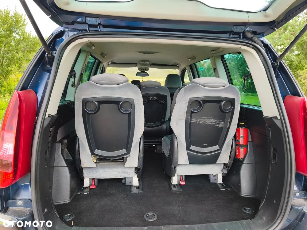 Peugeot 807 2.0 HDi Premium Euro5 - 6