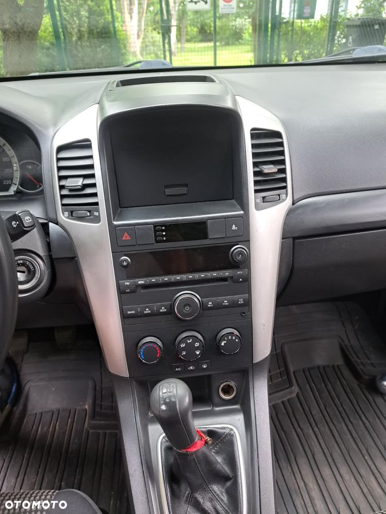 Chevrolet Captiva - 12
