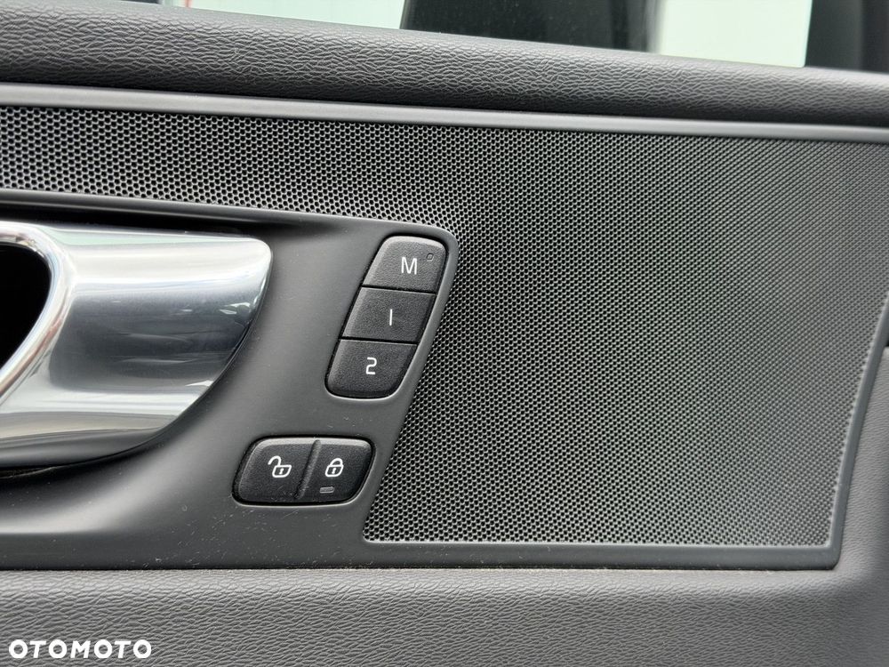 Volvo XC 60 - 15