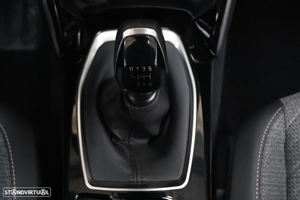 Peugeot 2008 1.2 PureTech Allure - 14