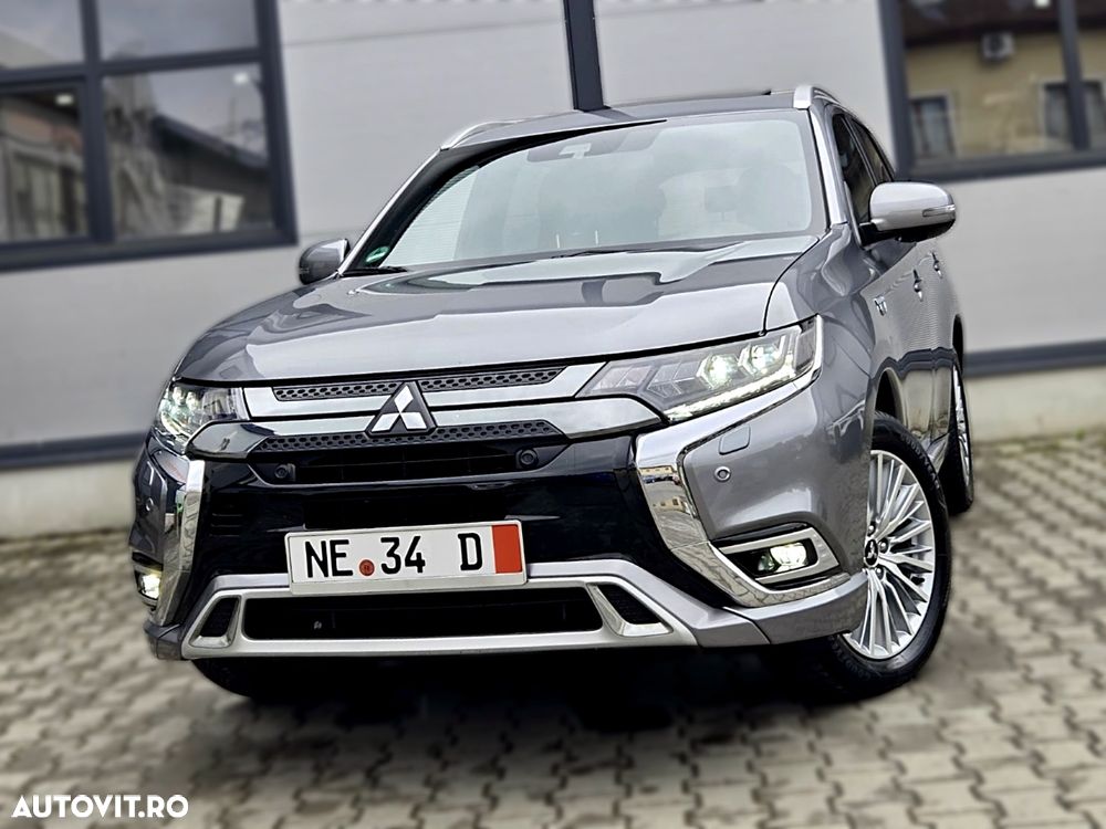Mitsubishi Outlander - 4