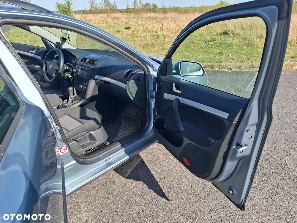 Skoda Octavia 1.6 Tour - 24
