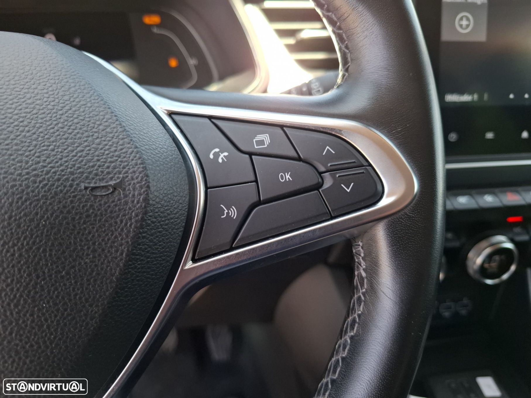 Renault Captur 1.0 TCe Techno - 17