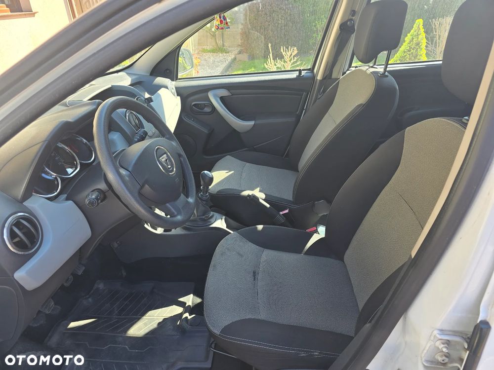 Dacia Duster 1.6 16V 105 4x4 Celebration - 8
