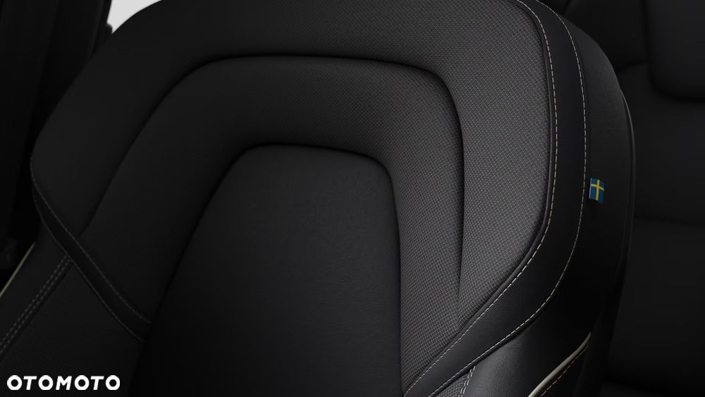 Volvo XC 60 B5 B AWD Plus Black Edition - 18