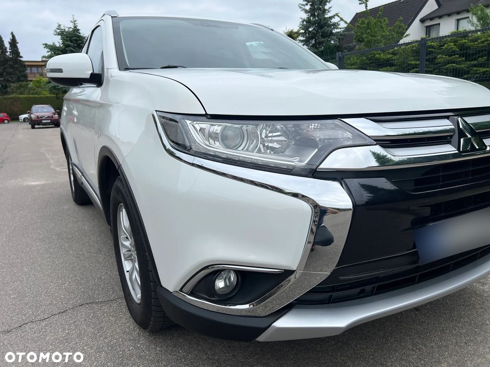 Mitsubishi Outlander - 12