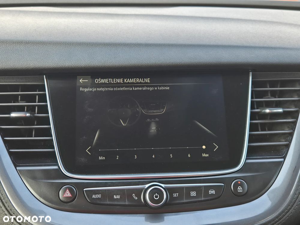 Opel Grandland X 1.2 T GPF Design Line S&S - 24