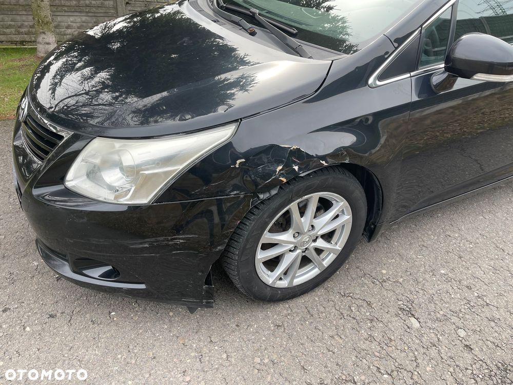 Toyota Avensis 2.2 D-4D Sol Plus NAVI - 10