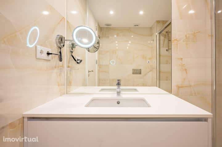 T0 Luxo em Empreendimento com Vista Mar Lugar de Garagem Arrecadação - Grande imagem: 4/10