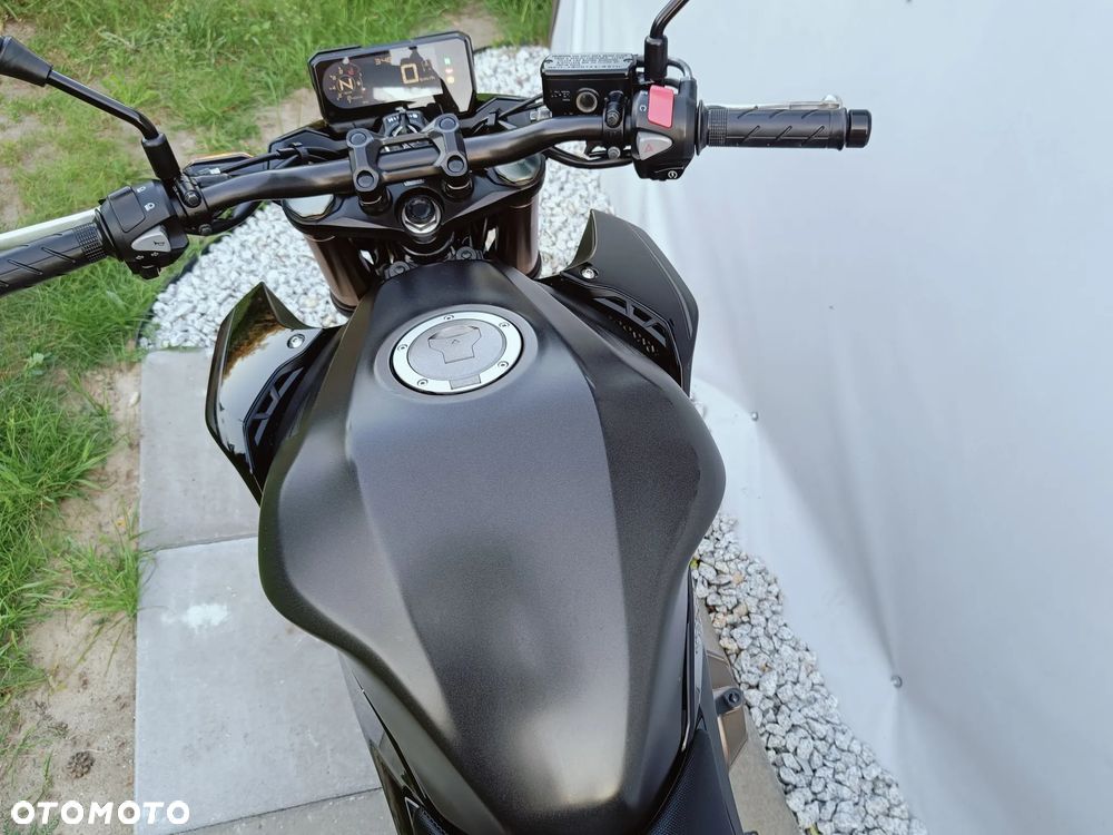 Honda CB - 24