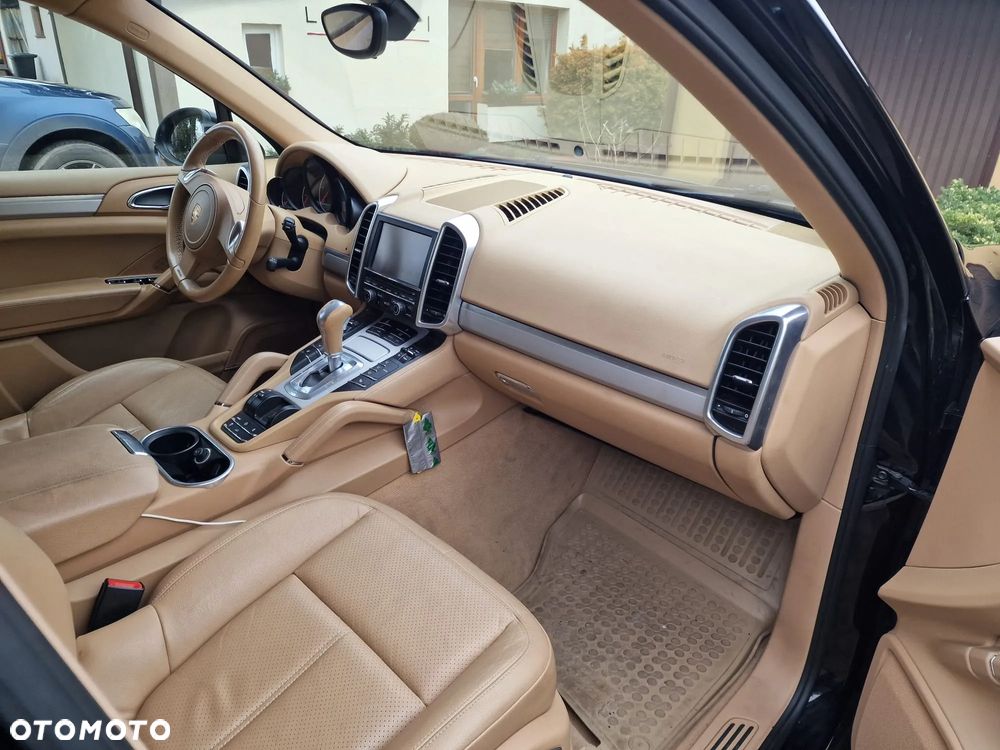 Porsche Cayenne Tiptronic S - 8