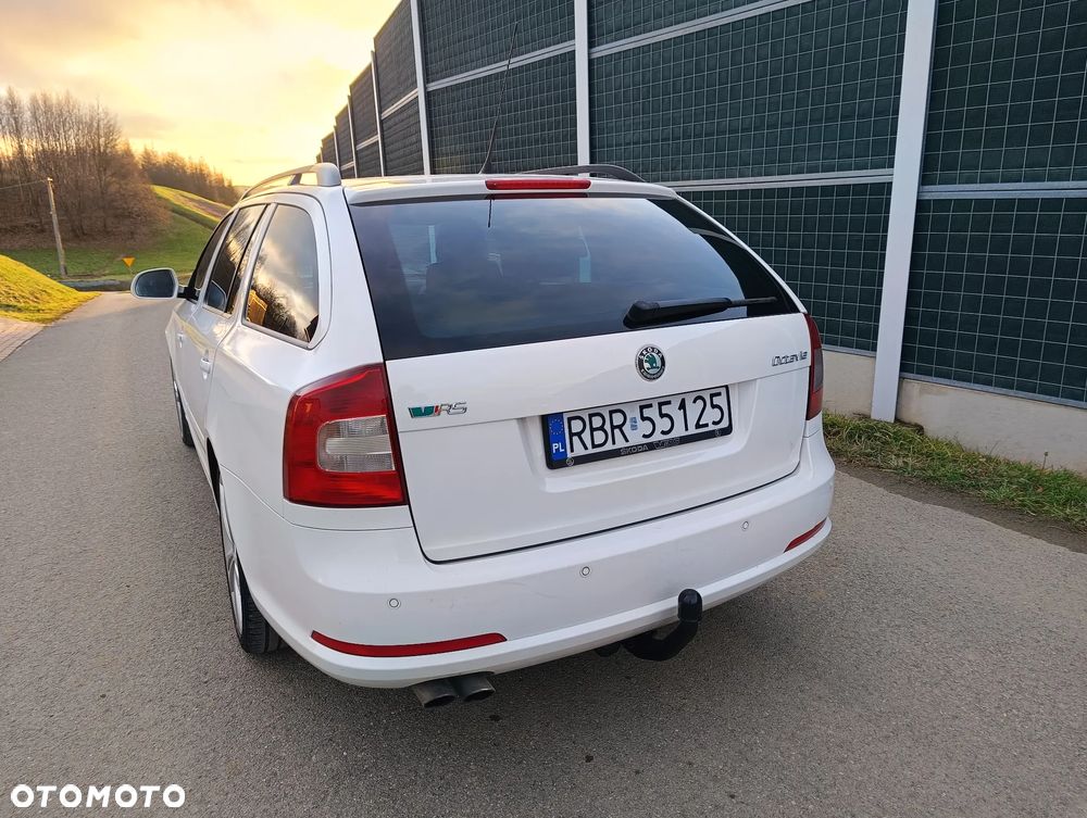 Skoda Octavia 2.0 TDI CR DPF RS - 12