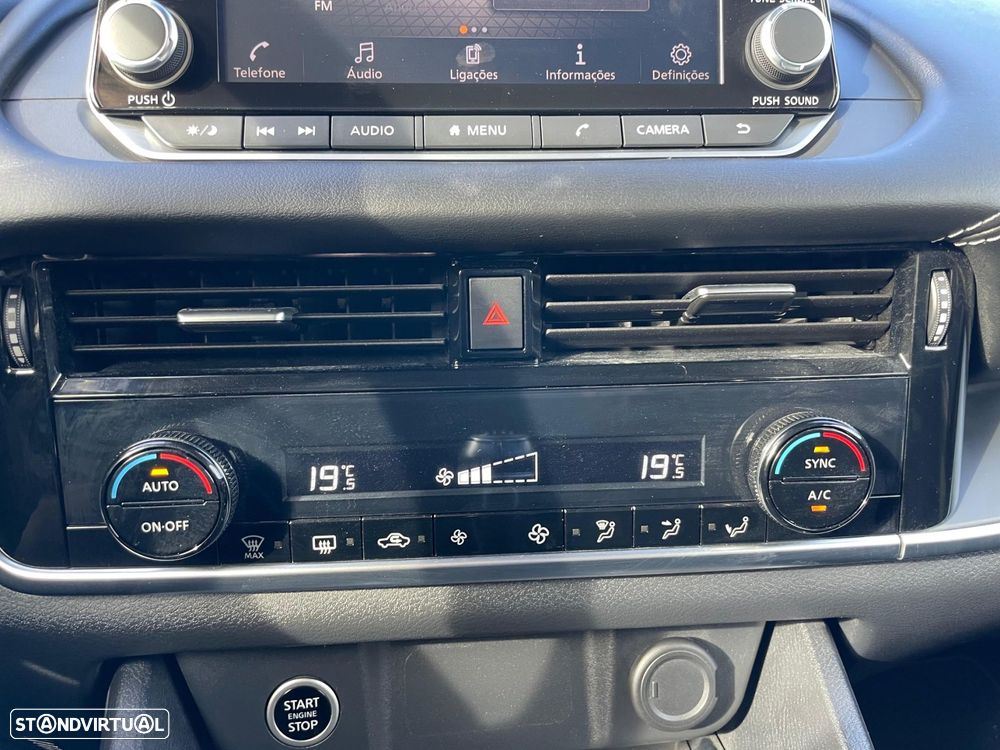 Nissan Qashqai 1.3 DIG-T N-Connecta - 23