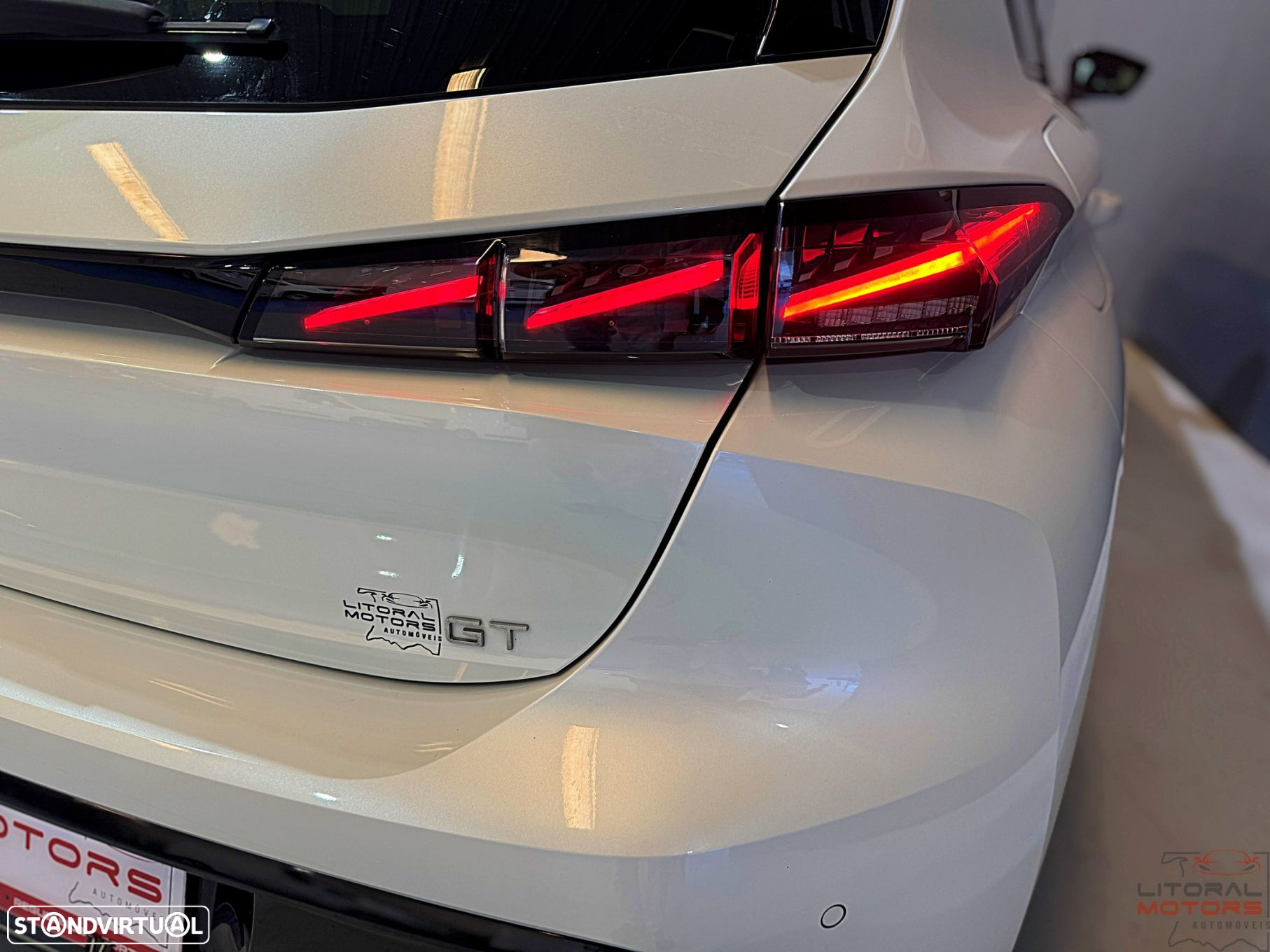 Peugeot 308 1.2 PureTech GT EAT8 - 11