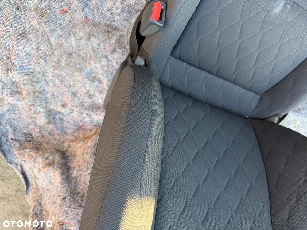 Fotele przód tył kanapa komplet Toyota Corolla Cross 2025r - 12