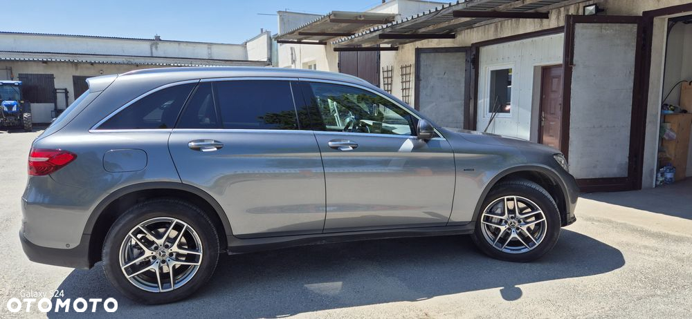 Mercedes-Benz GLC 350 e 4Matic 7G-TRONIC AMG Line - 7