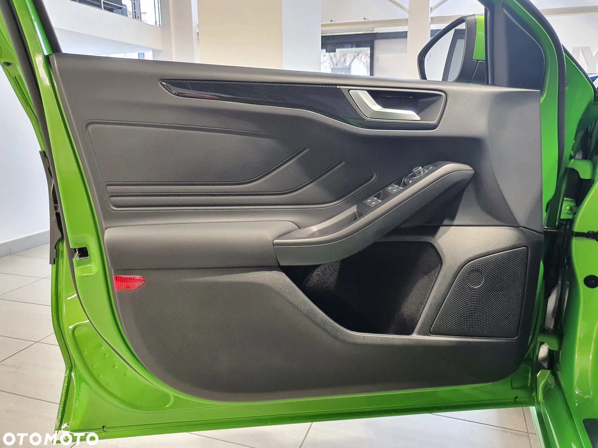 Ford Focus 2.3 EcoBoost ST X - 23